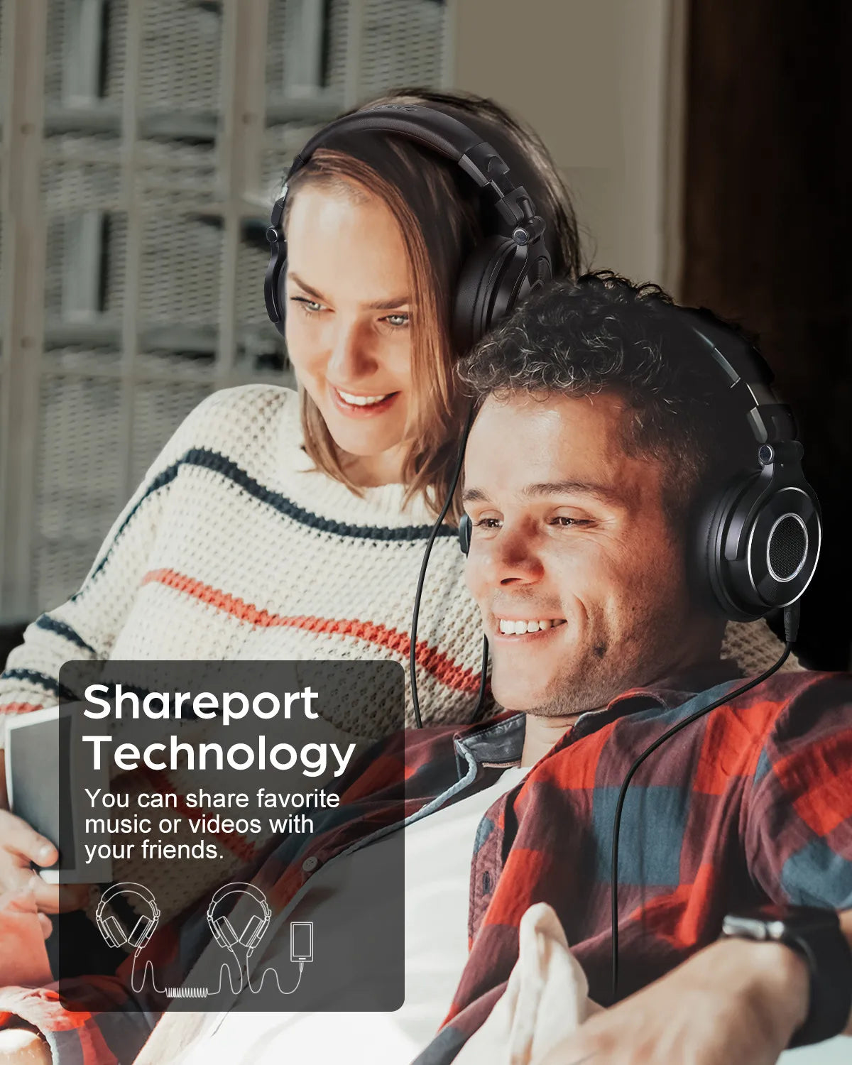 Wired Headphones With Hi-Res Audio Microphone Designed for professional DJs and studio monitoring headphone